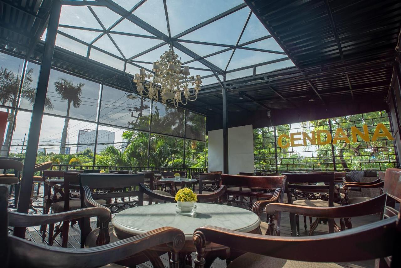 Royal Regantris Cendana Hotel Surabaya Eksteriør billede